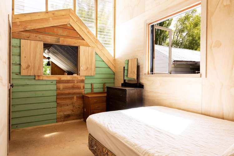 - Hut 43, Lake Alexandrina, South End Settlement Lake Tekapo_16