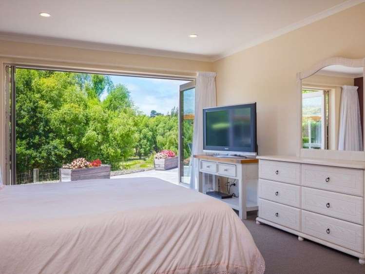 402 Ben Morven Road Fairhall_16