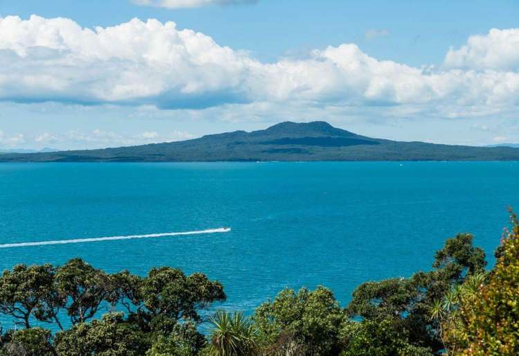 35 View Road Campbells Bay_10