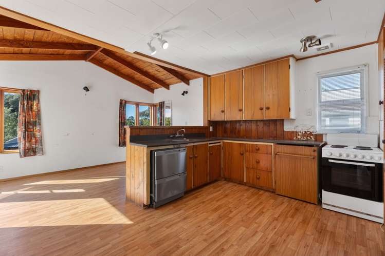 43 Wairau Road Oakura_1