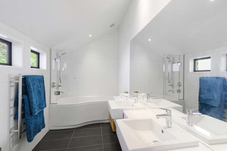 94 Sumnervale Drive Sumner_14