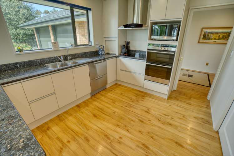 74 Havill Drive Awatuna_3