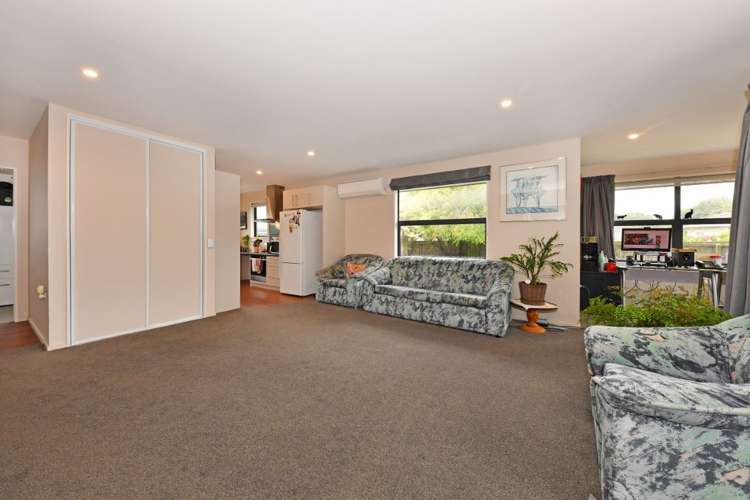 2/36 Reginald Street Burwood_11
