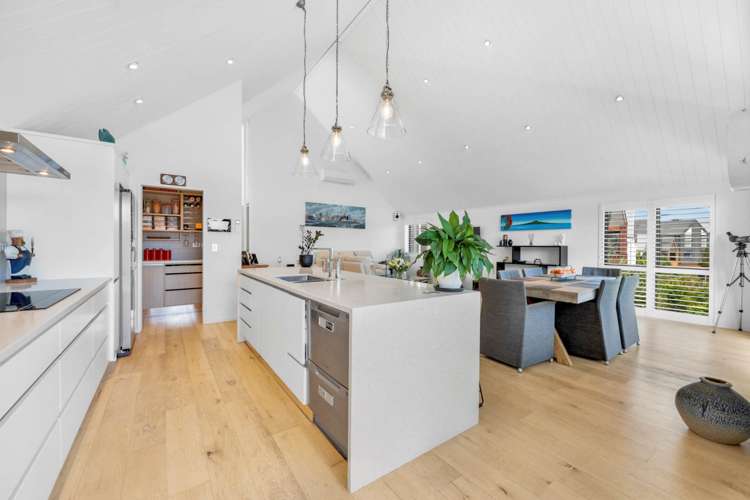 169 Jack Lachlan Drive Pine Harbour_9