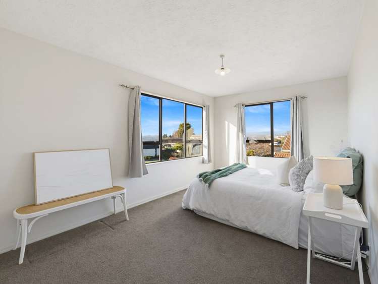 37 Dunbarton Street Redwood_22