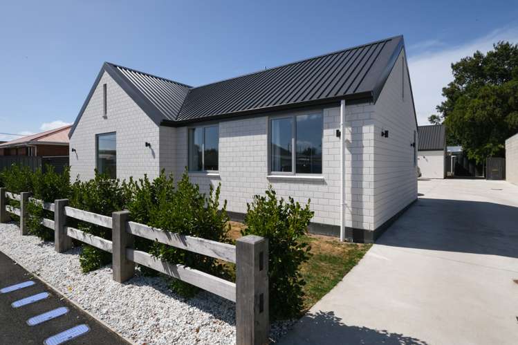 1/9 Irvine Street Mosgiel_11