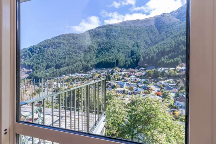 12b Broadview Rise Fernhill/Sunshine Bay_11