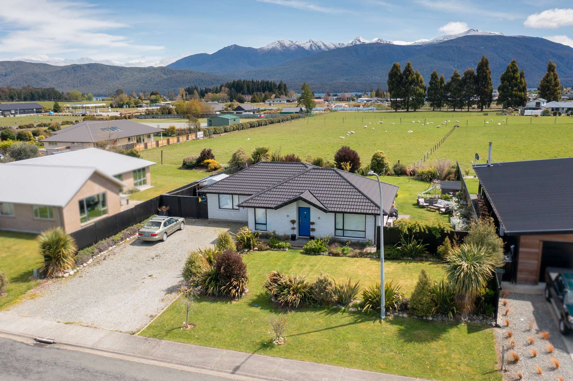 15 Orbell Crescent Te Anau_0