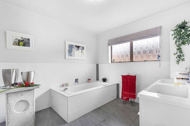 5 Elgin Place Te Kamo_14