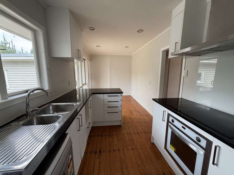 40 Hereford Street Te Atatu Peninsula_14