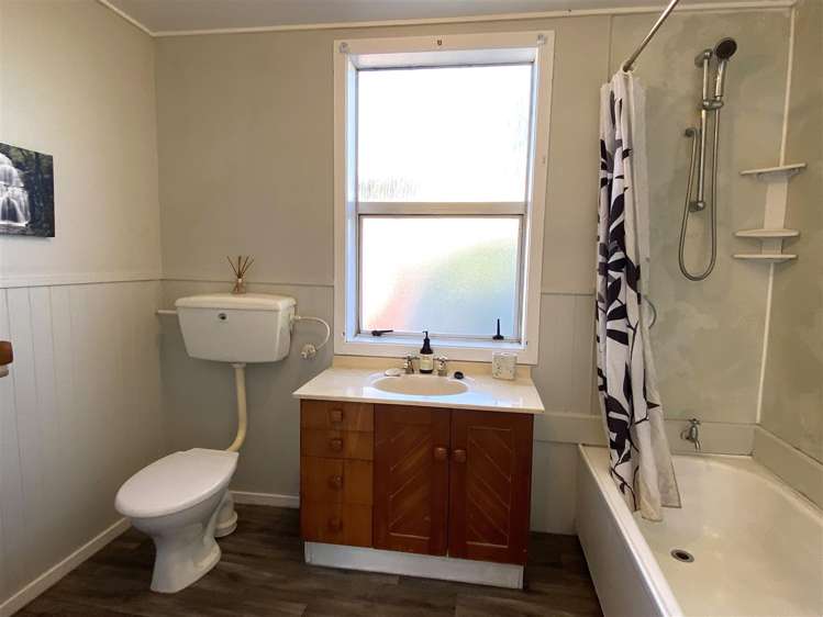 31 Nelson Quay Cobden_11