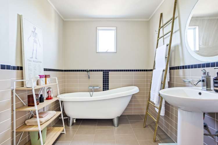 150 Calliope Road Stanley Point_12