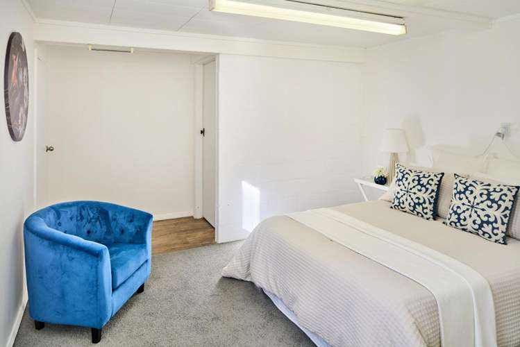 100 Helston Road Paparangi_16