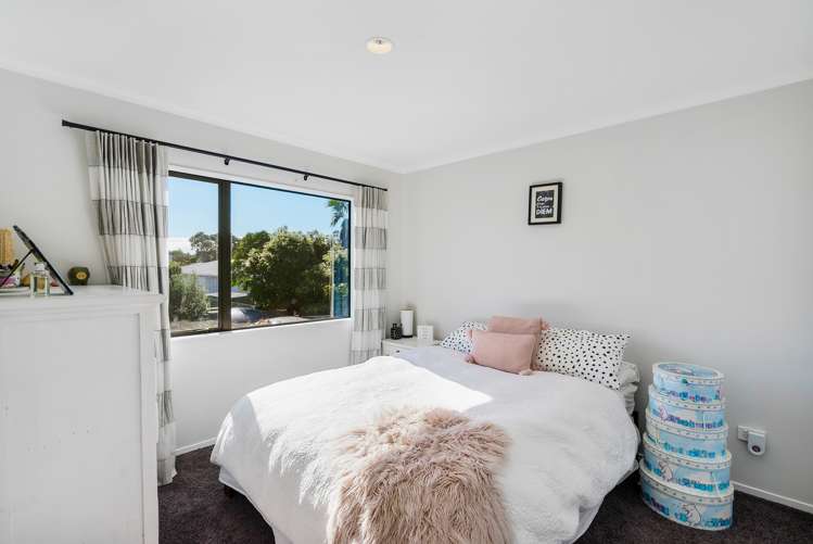 15 Pine Harbour Parade Beachlands_17