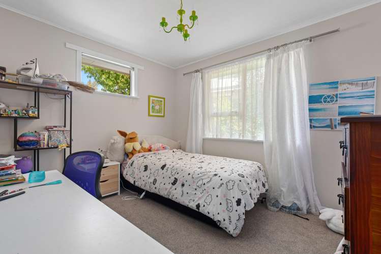 36 Levers Road Matua_12