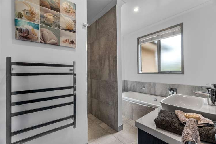 8 September Grove Tamahere_15