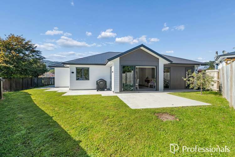 16a Sharpe Crescent Wainuiomata_19