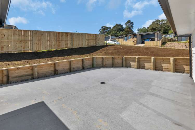 18 Royal Saint Annes Drive Kamo_23