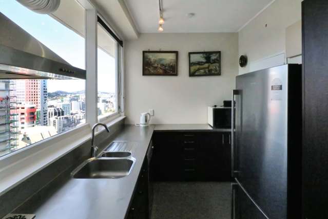 13C/186 The Terrace 2185_4