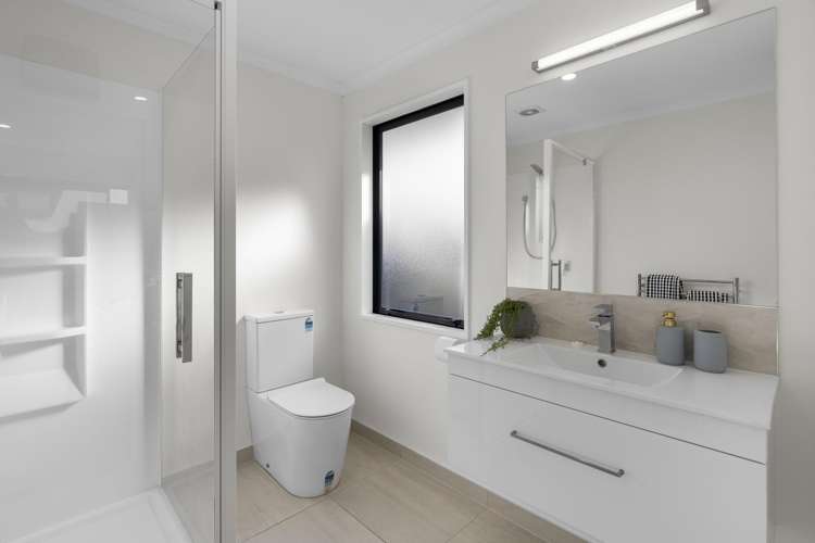 25 Malaga Crescent Harewood_13