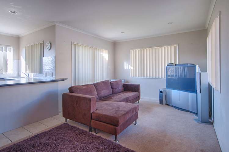 37 Hilltop Road Flat Bush_4