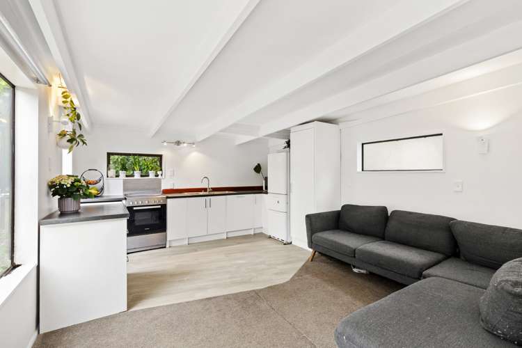 63 Elmslie Road Pinehaven_4