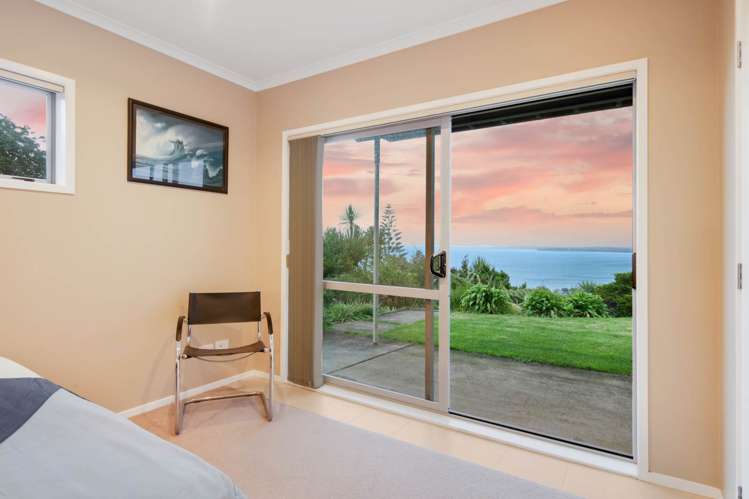 35 Roberts Road Matakatia_19