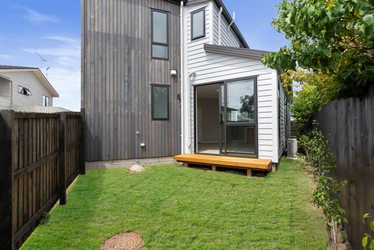 7D Edgewater Grove Orewa_10