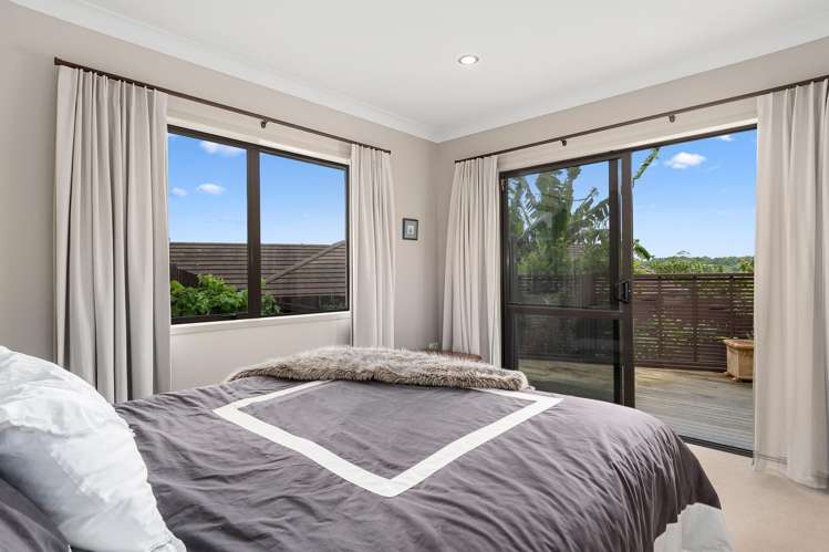 2 Crater Close Pyes Pa_14