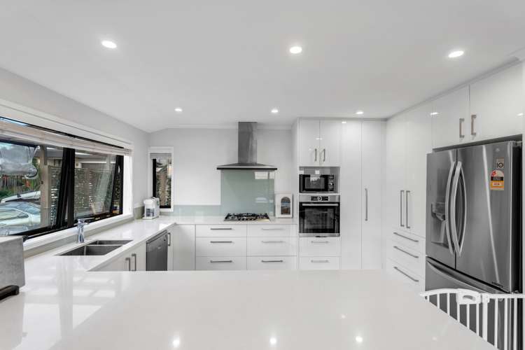 155 Keri Vista Rise Papakura_6