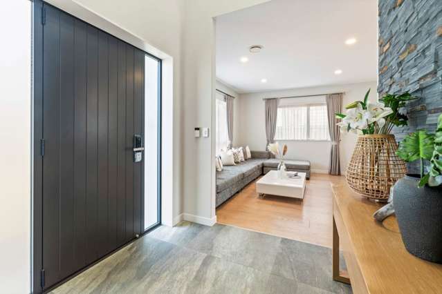 21 Quattro Avenue Flat Bush_2