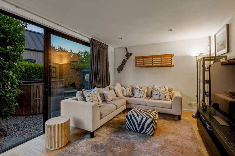 54 Falconer Rise Jacks Point_15