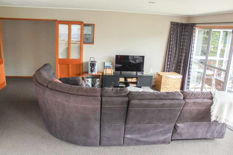 2/107 Fox Street Avenal_7