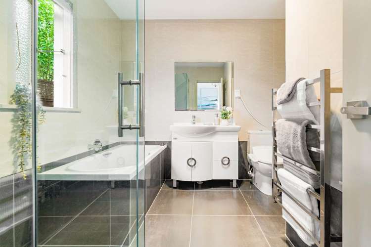 36a Peary Road Mount Eden_16