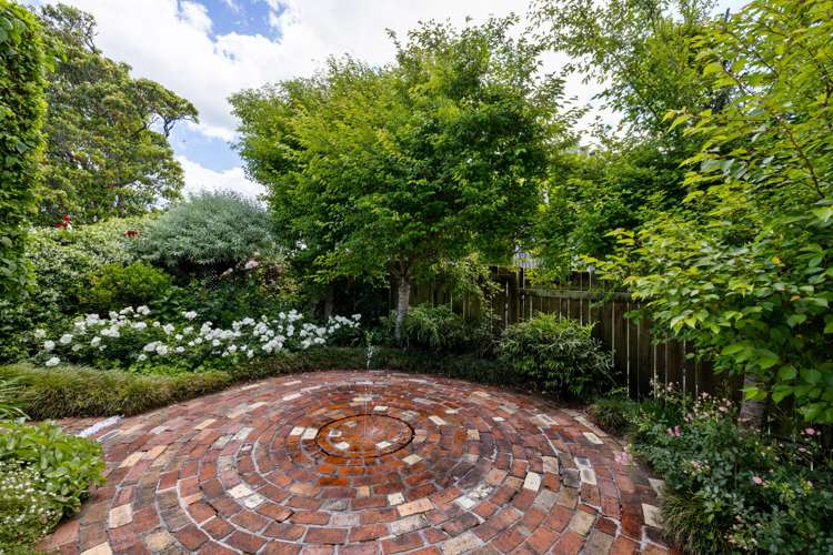 58 Lake Crescent Hamilton Lake_31