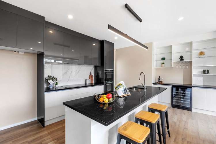 21 Glenvar Road Torbay_11