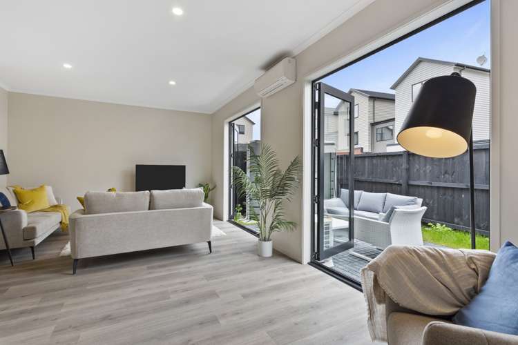 6 Kerewhenua Crescent Hobsonville_2