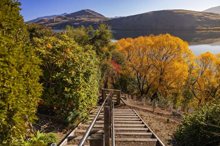 27 Arrowtown-Lake Hayes Road Lake Hayes_10