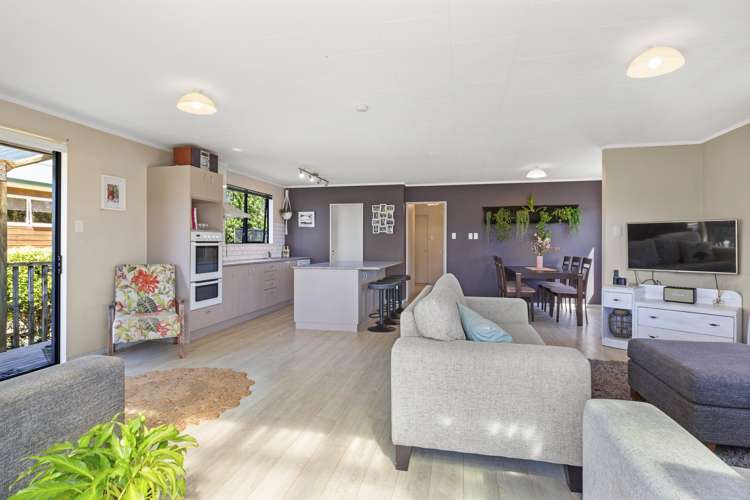 33 Manukau Road Raglan_8