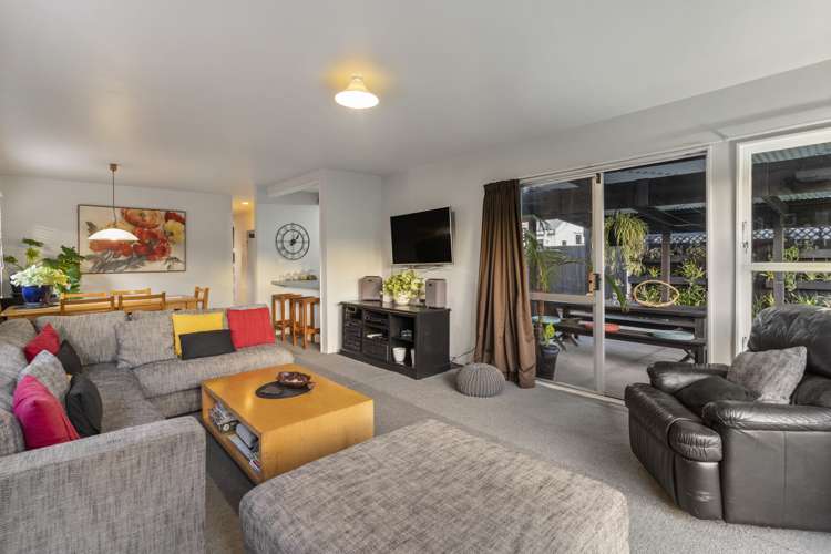 17 Ranui Station Road Ranui_8