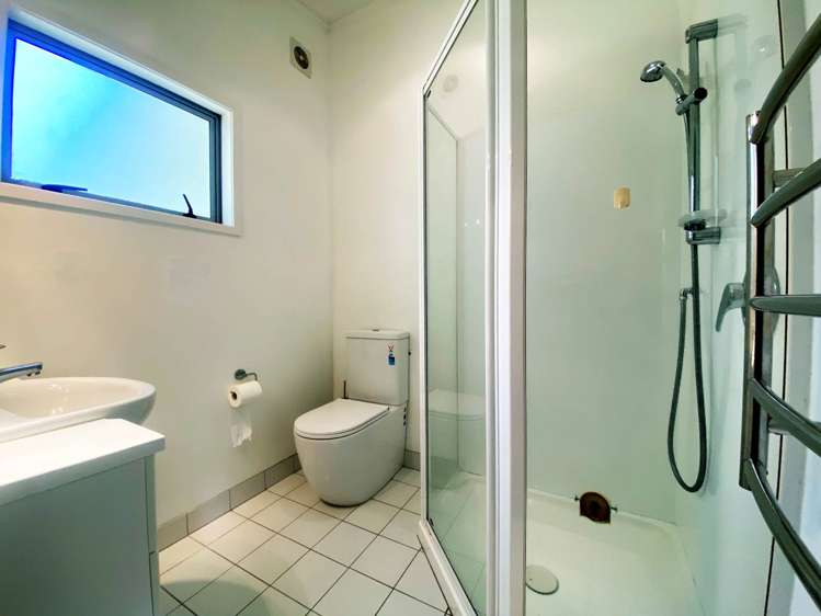 36 Temuri Place Glendene_13