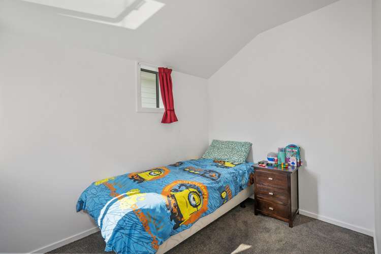 2/4 John Jennings Drive Oteha_11