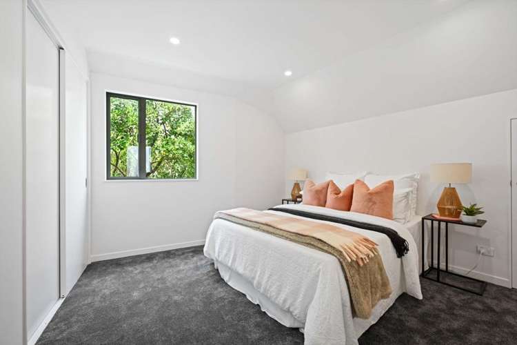 24E Pickering Crescent 1054_12