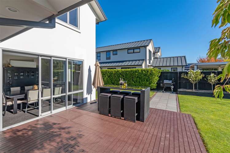 48 Bluestone Drive Parklands_35