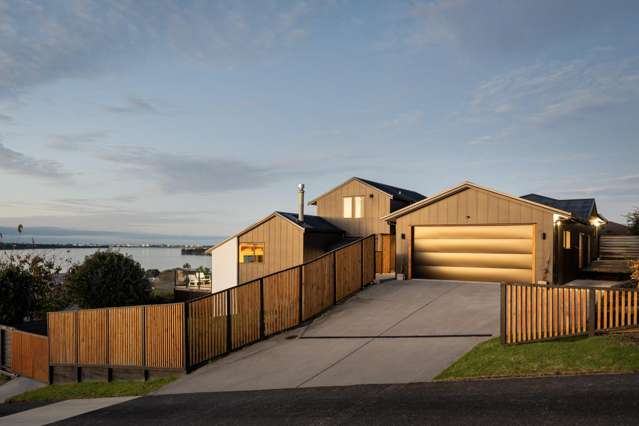 A Home That Commands Attention - Move In Ready!