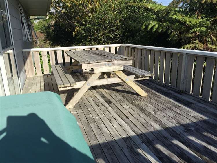 5 Rerenga Street Mokau_7