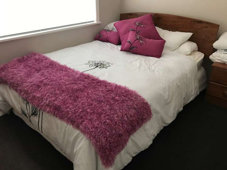 7 Dolbear Street Titirangi_11