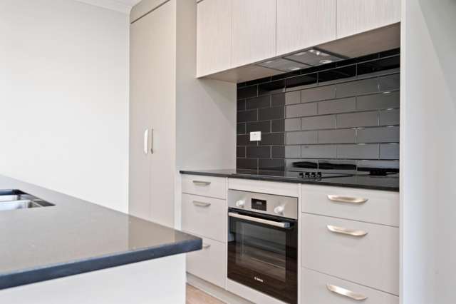 12/18 Mahoe Street 1107_2