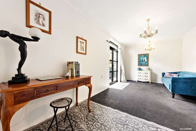 2/2 Fairbanks Place Glendene_11