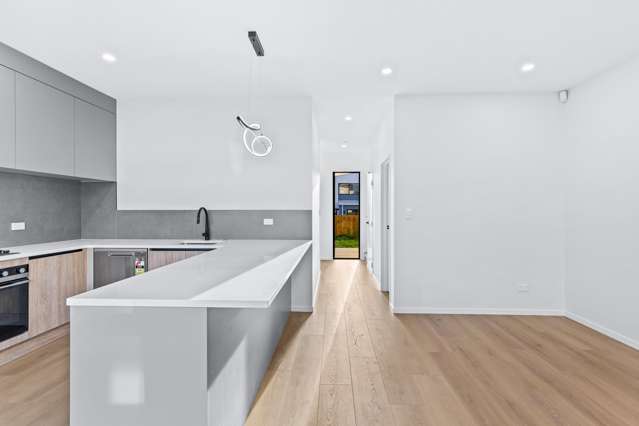 9 Herekino Street Street Herekino Westgate_2